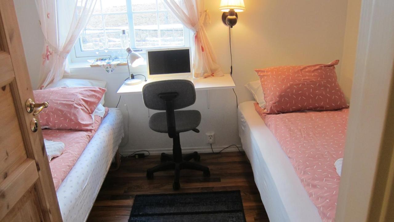 Heloise'S Accommodation Fredvang Екстер'єр фото